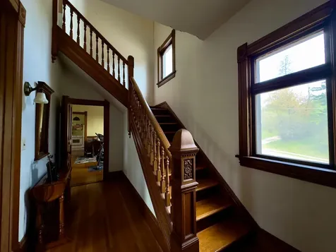 27 S 21st Avenue E Duluth MN 55812