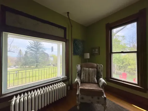 27 S 21st Avenue E Duluth MN 55812