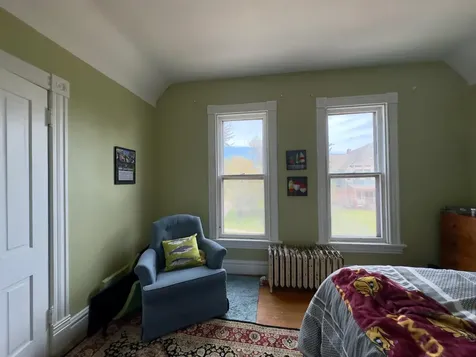 27 S 21st Avenue E Duluth MN 55812