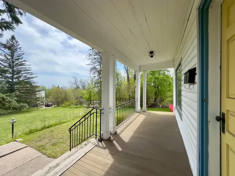 27 S 21st Avenue E Duluth MN 55812