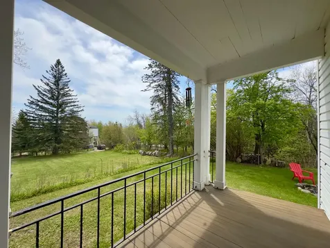 27 S 21st Avenue E Duluth MN 55812