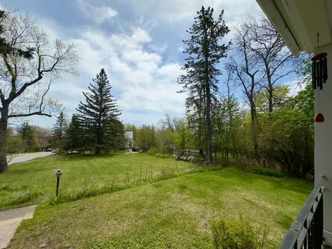 27 S 21st Avenue E Duluth MN 55812