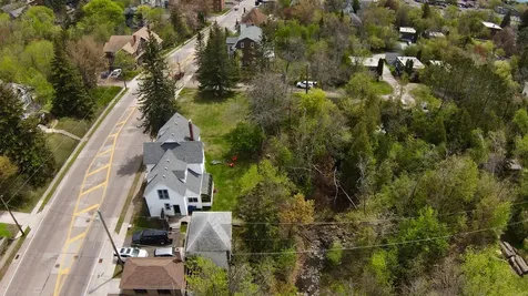 27 S 21st Avenue E Duluth MN 55812