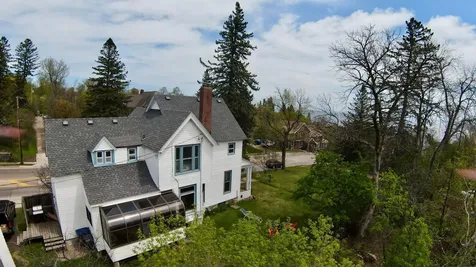 27 S 21st Avenue E Duluth MN 55812