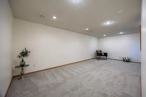 15066 Dundee Avenue Apple Valley MN 55124
