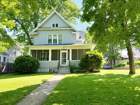 817 Central Avenue Red Wing MN 55066