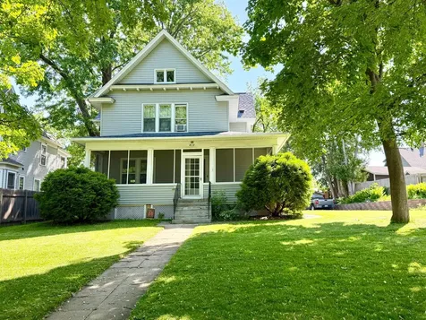 817 Central Avenue Red Wing MN 55066