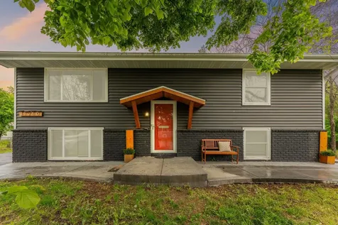 11260 97th Avenue N Maple Grove MN 55369