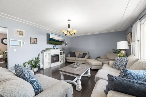 203 Kamnic Street Pierz MN 56364
