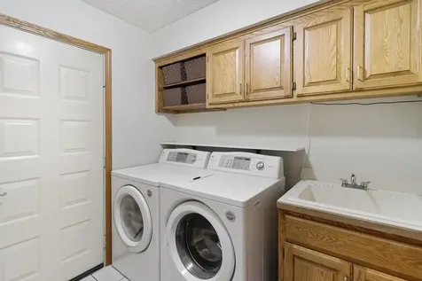 8141 Maplewood Terrace Chanhassen MN 55317