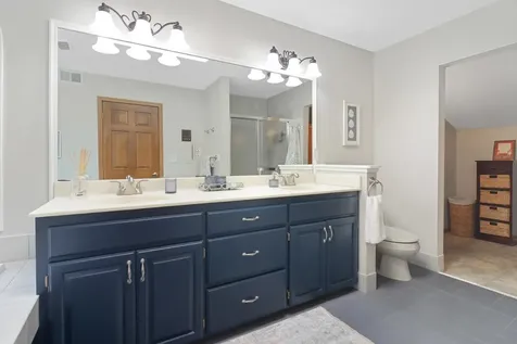 8141 Maplewood Terrace Chanhassen MN 55317