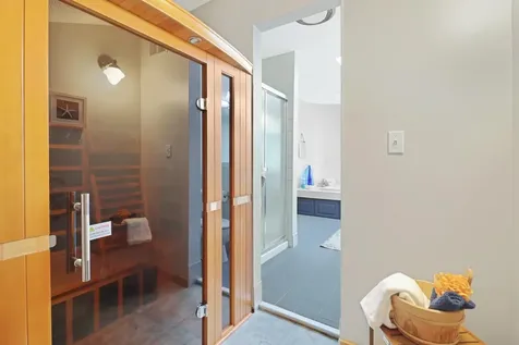 8141 Maplewood Terrace Chanhassen MN 55317