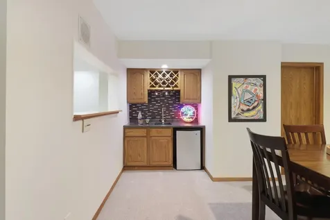 8141 Maplewood Terrace Chanhassen MN 55317