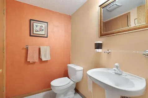 8141 Maplewood Terrace Chanhassen MN 55317