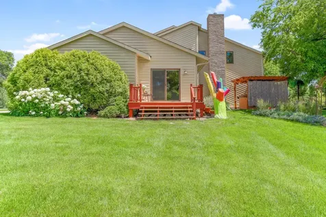 8141 Maplewood Terrace Chanhassen MN 55317