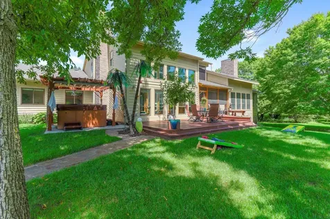 8141 Maplewood Terrace Chanhassen MN 55317