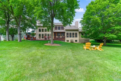 8141 Maplewood Terrace Chanhassen MN 55317