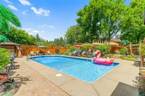 8141 Maplewood Terrace Chanhassen MN 55317