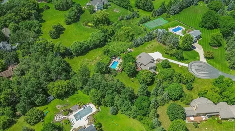8141 Maplewood Terrace Chanhassen MN 55317