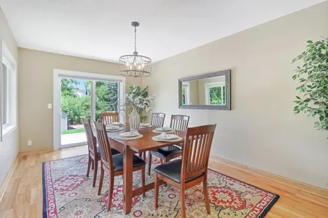 8141 Maplewood Terrace Chanhassen MN 55317