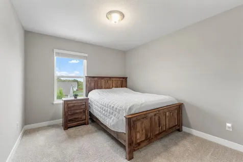 1989 Attenborough Street Shakopee MN 55379