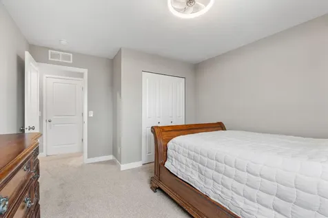 1989 Attenborough Street Shakopee MN 55379