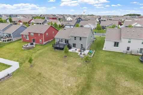 1989 Attenborough Street Shakopee MN 55379