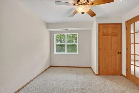 935 Ferndale Street N Maplewood MN 55119