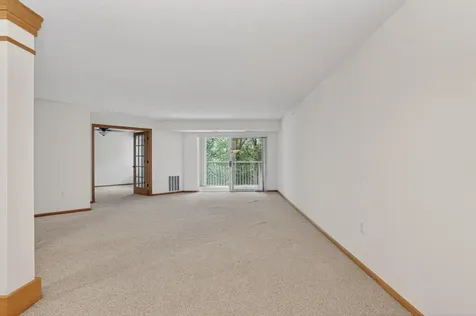 935 Ferndale Street N Maplewood MN 55119