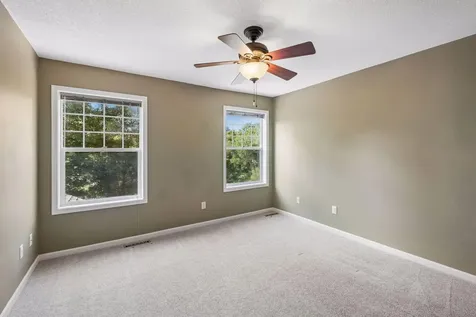 287 Lexington Parkway S Saint Paul MN 55105