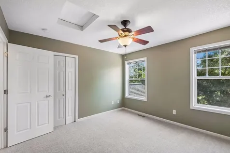 287 Lexington Parkway S Saint Paul MN 55105