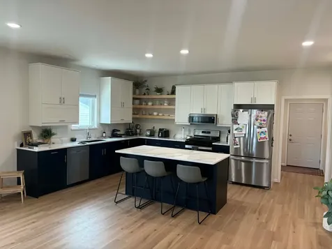 916 E Main Street Caledonia MN 55921