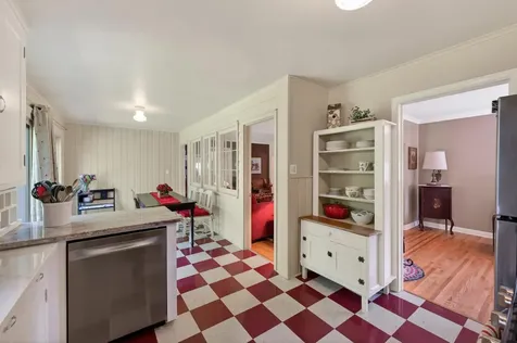 1068 Summit Avenue South Saint Paul MN 55075