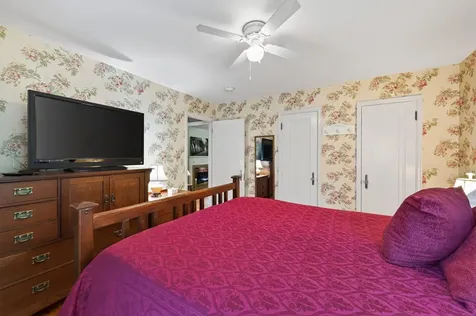 1068 Summit Avenue South Saint Paul MN 55075