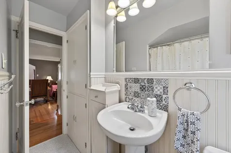 1068 Summit Avenue South Saint Paul MN 55075