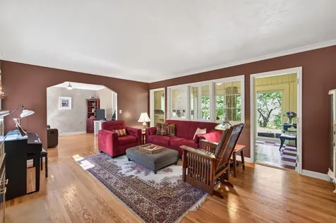 1068 Summit Avenue South Saint Paul MN 55075