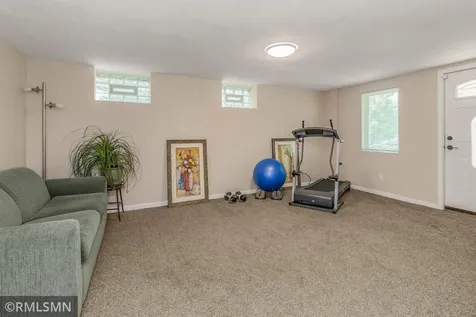 1440 Mcafee Street Saint Paul MN 55106