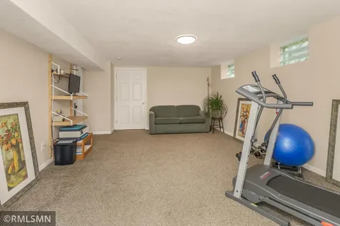 1440 Mcafee Street Saint Paul MN 55106