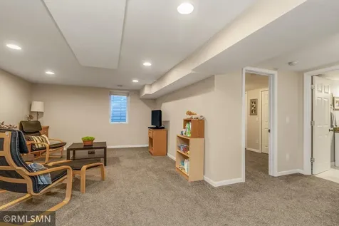1440 Mcafee Street Saint Paul MN 55106