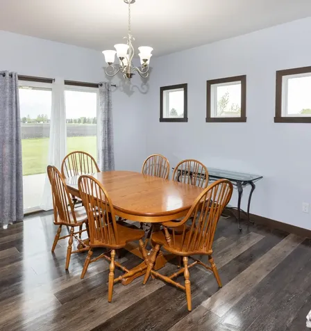 647 43 1/2 Avenue S Moorhead MN 56560