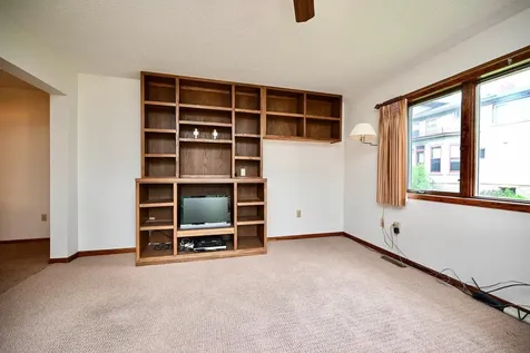 258 Huff Street Winona MN 55987