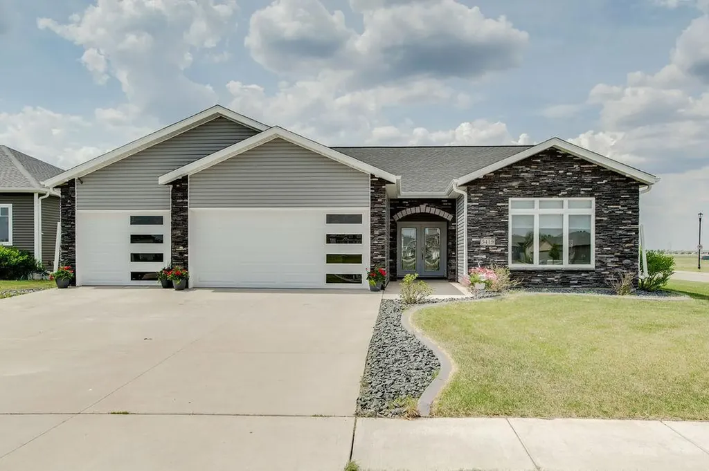 5419 43rd Street S Fargo ND 58104