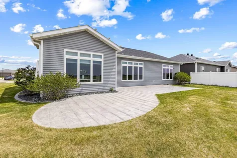 5419 43rd Street S Fargo ND 58104