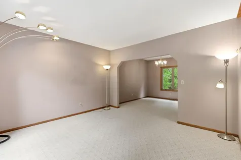 2112 Parkwood Hills Drive NE Rochester MN 55906