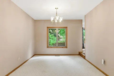 2112 Parkwood Hills Drive NE Rochester MN 55906