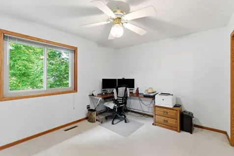 2112 Parkwood Hills Drive NE Rochester MN 55906
