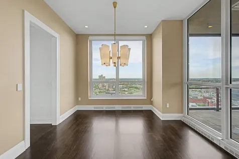 1111 W River Parkway Minneapolis MN 55415