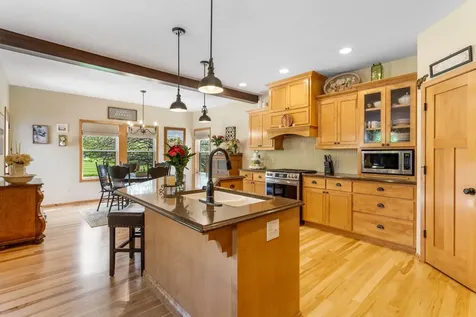 2314 Fieldstone Curve Woodbury MN 55129