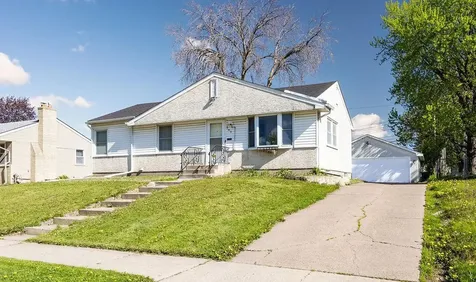 541 Hoyt Avenue E Saint Paul MN 55130