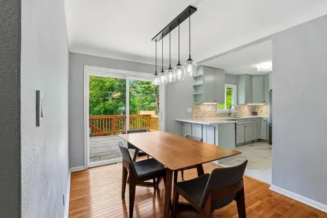 676 Shryer Avenue W Roseville MN 55113